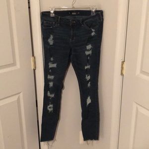 Distressed and Ripped Skinny Jeans